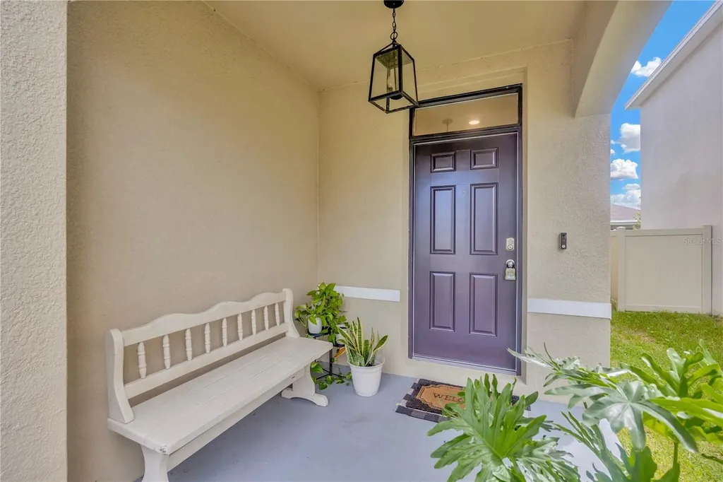 5674 Banbury Ridge Run Wesley Chapel FL 33545