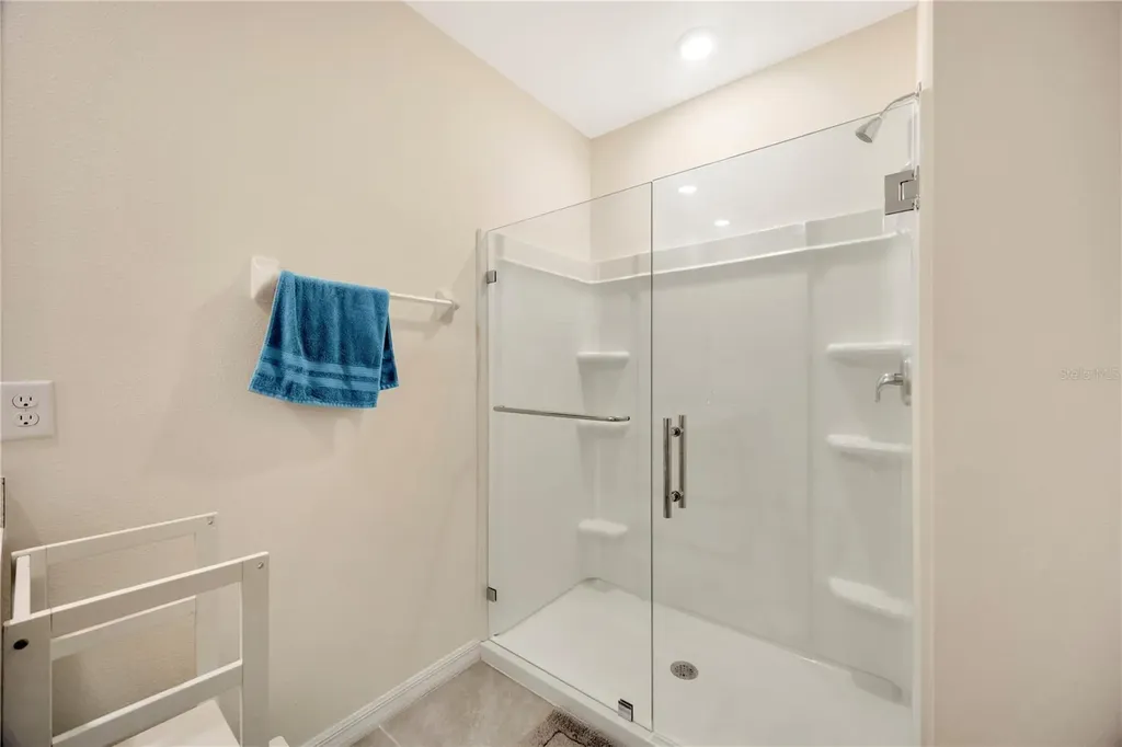 5674 Banbury Ridge Run Wesley Chapel FL 33545