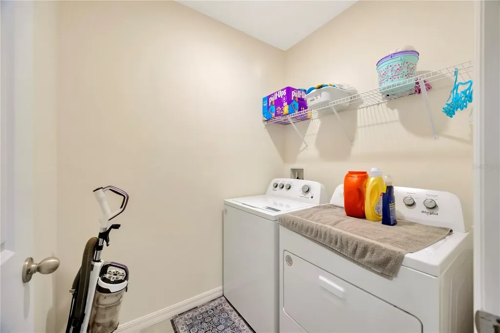 5674 Banbury Ridge Run Wesley Chapel FL 33545