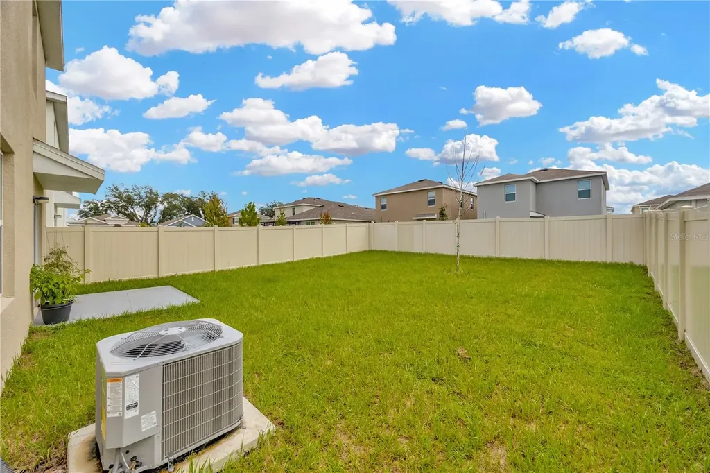 5674 Banbury Ridge Run Wesley Chapel FL 33545