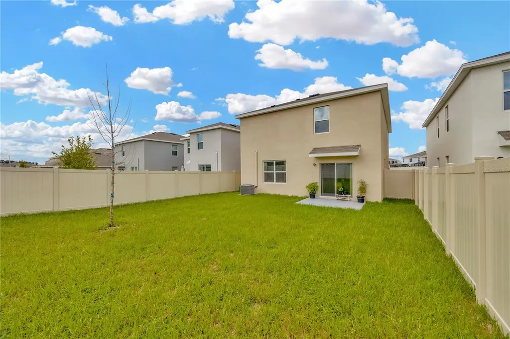 5674 Banbury Ridge Run Wesley Chapel FL 33545