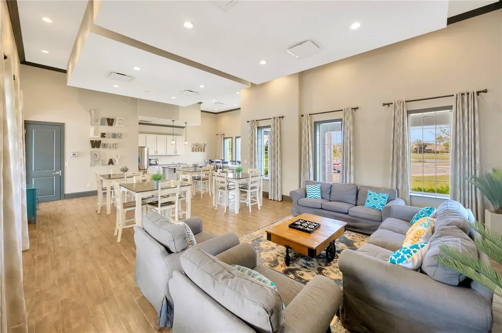 5674 Banbury Ridge Run Wesley Chapel FL 33545