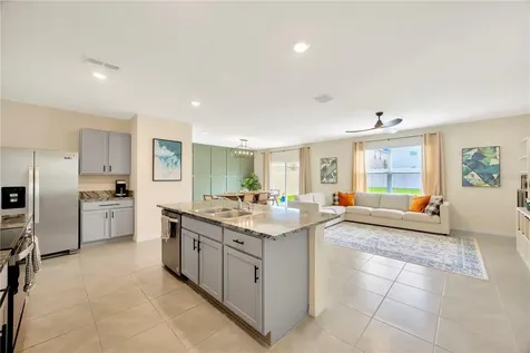 5674 Banbury Ridge Run Wesley Chapel FL 33545