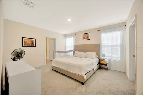 5674 Banbury Ridge Run Wesley Chapel FL 33545