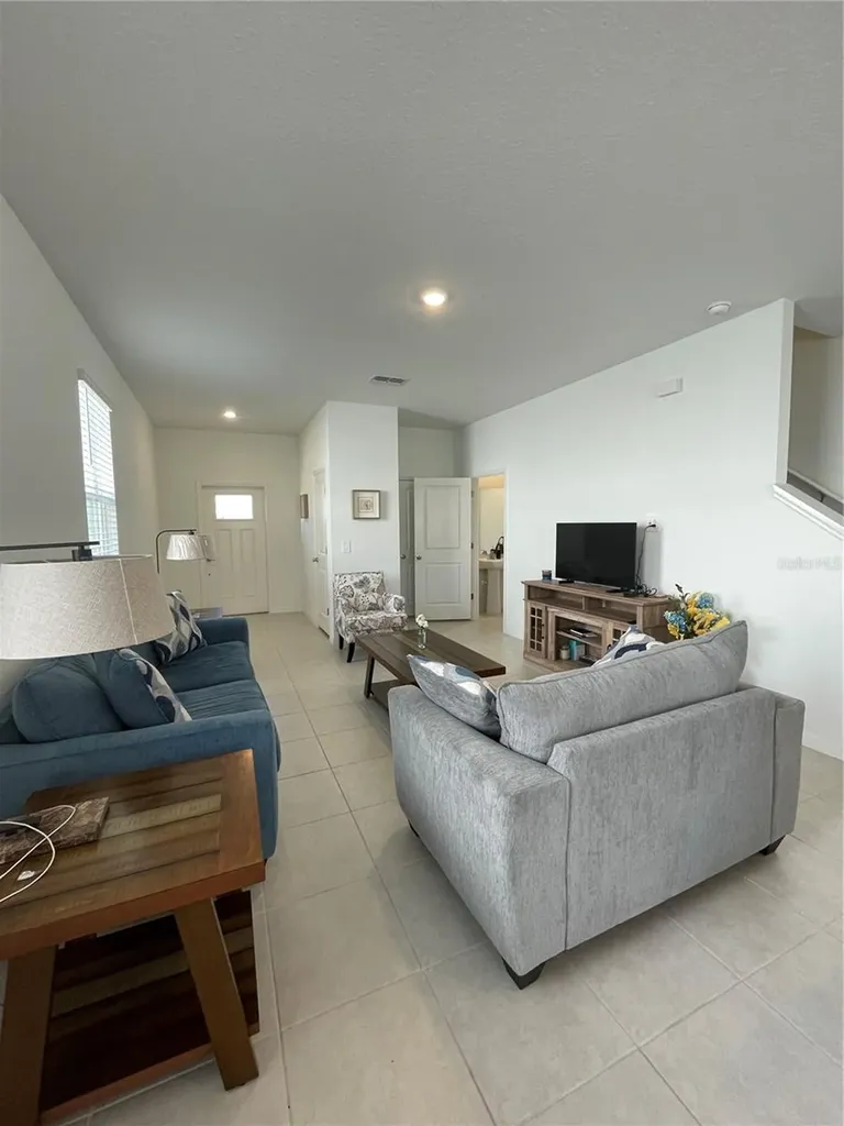 10211 Trumpet Honeysuckle Way San Antonio FL 33576