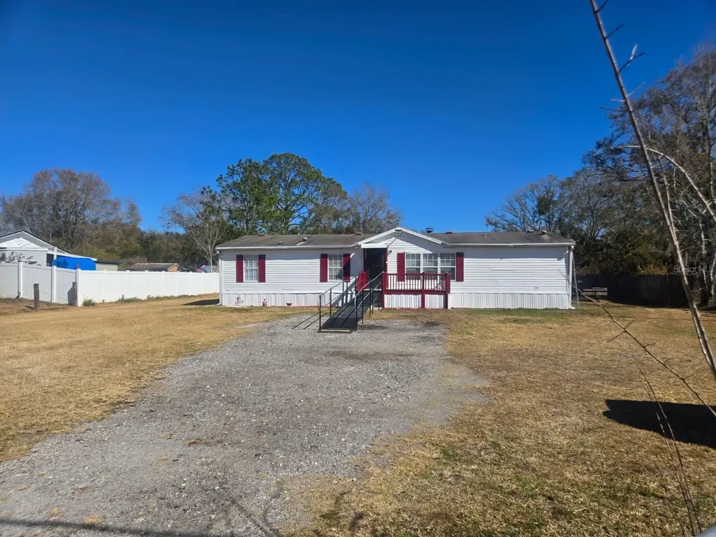 6106 Mangrove Drive Wesley Chapel FL 33544