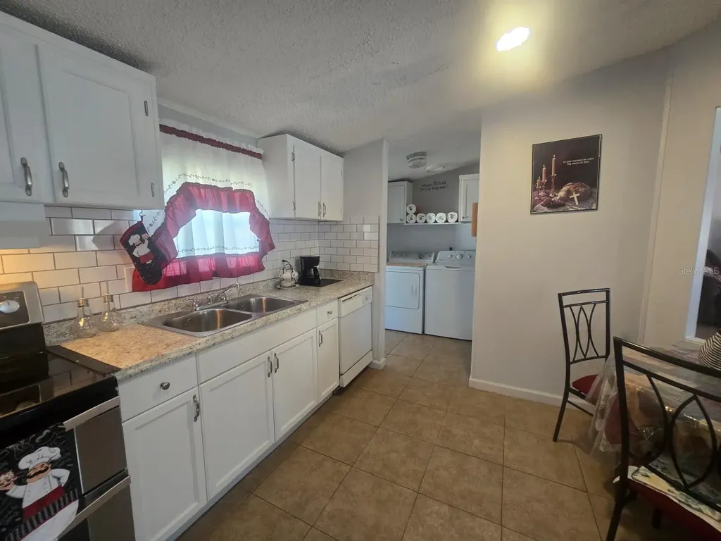 6106 Mangrove Drive Wesley Chapel FL 33544