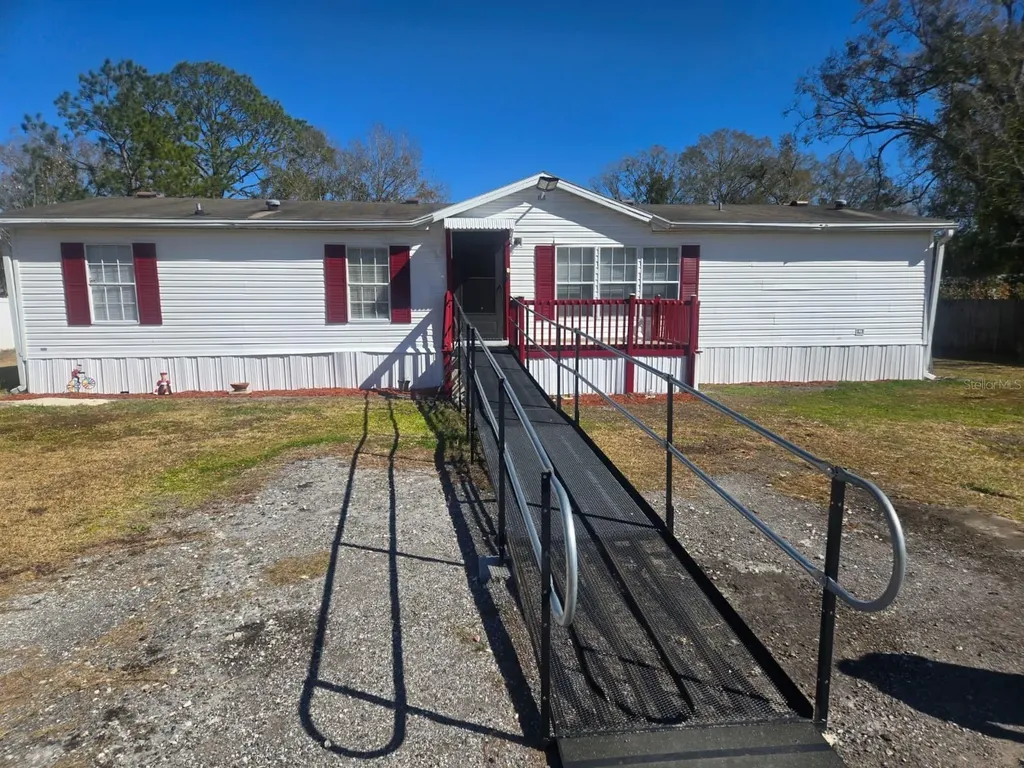 6106 Mangrove Drive Wesley Chapel FL 33544