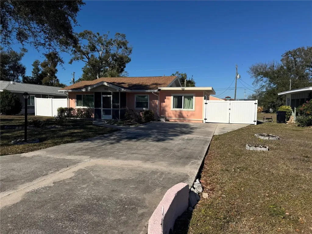 733 Laurel Avenue Venice FL 34285