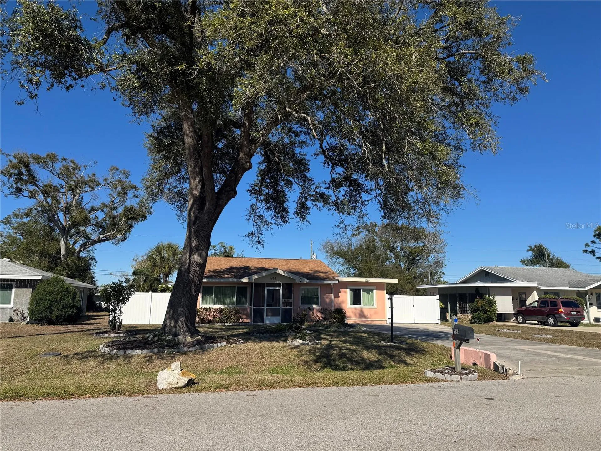 733 Laurel Avenue Venice FL 34285