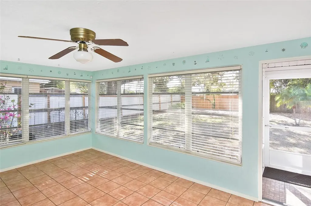3856 27th Parkway Sarasota FL 34235