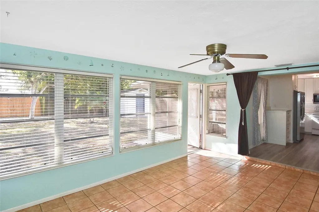 3856 27th Parkway Sarasota FL 34235