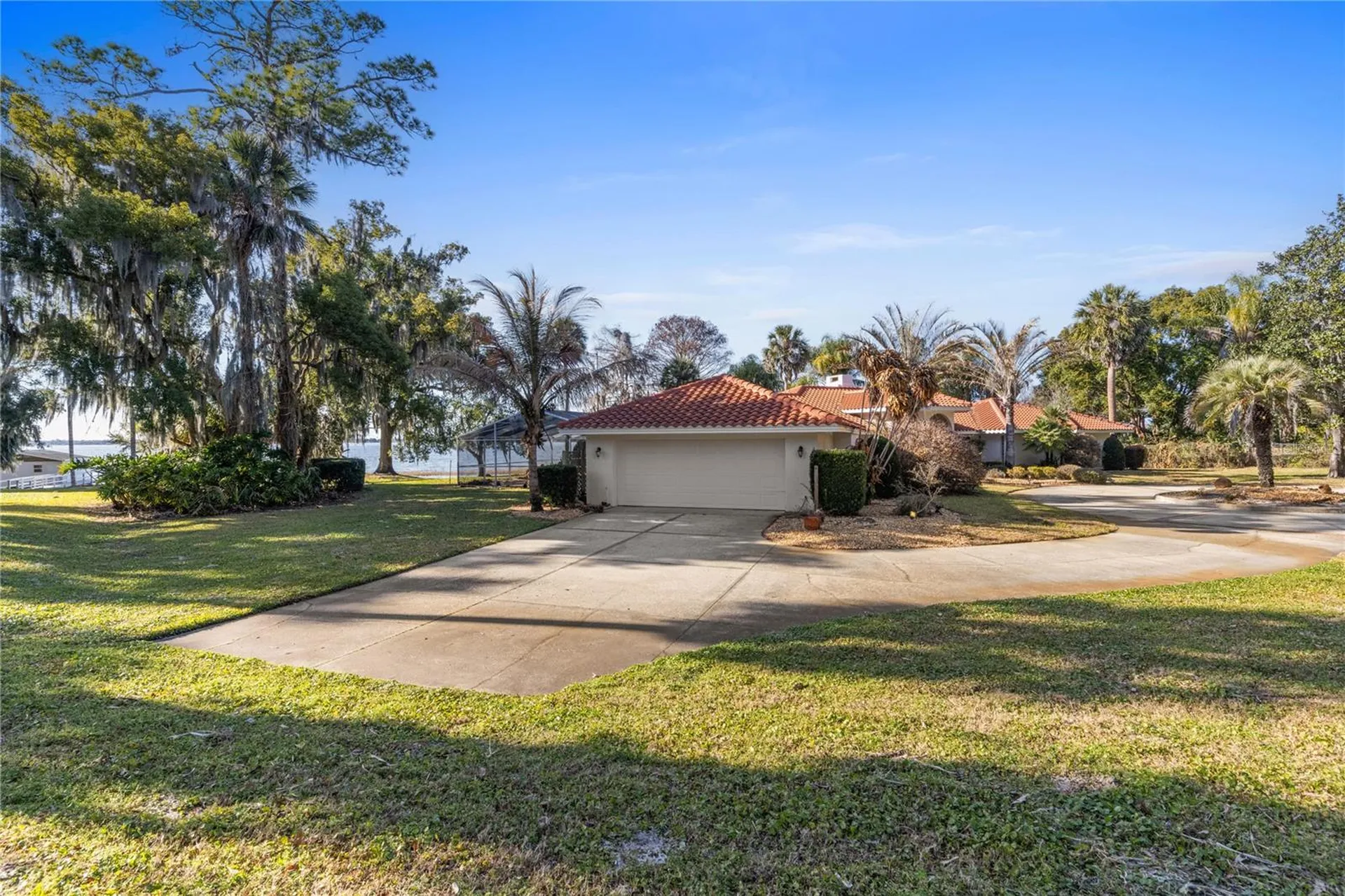 6136 Dora Drive Mount Dora FL 32757
