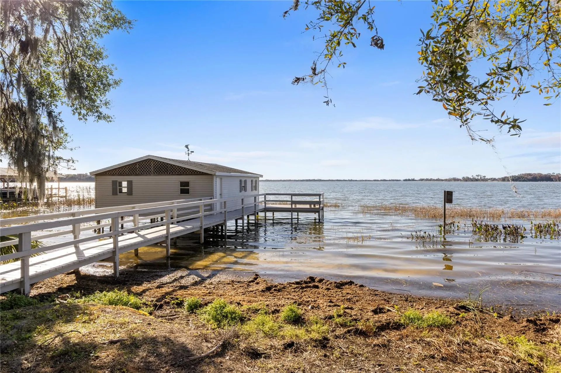 6136 Dora Drive Mount Dora FL 32757