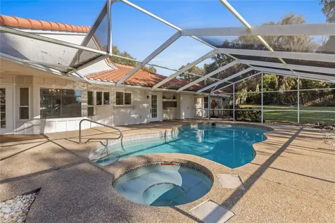 6136 Dora Drive Mount Dora FL 32757
