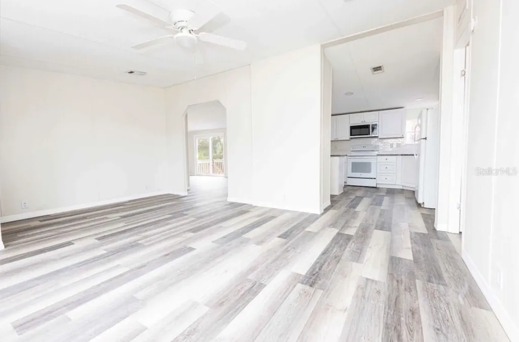 13877 County Road 109f Lady Lake FL 32159
