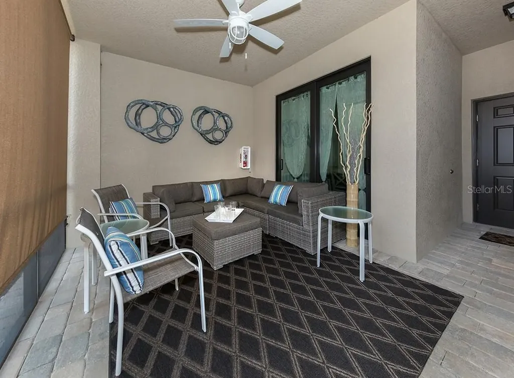 5528 Palmer Circle Lakewood Ranch FL 34211