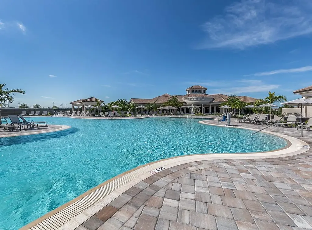 5528 Palmer Circle Lakewood Ranch FL 34211