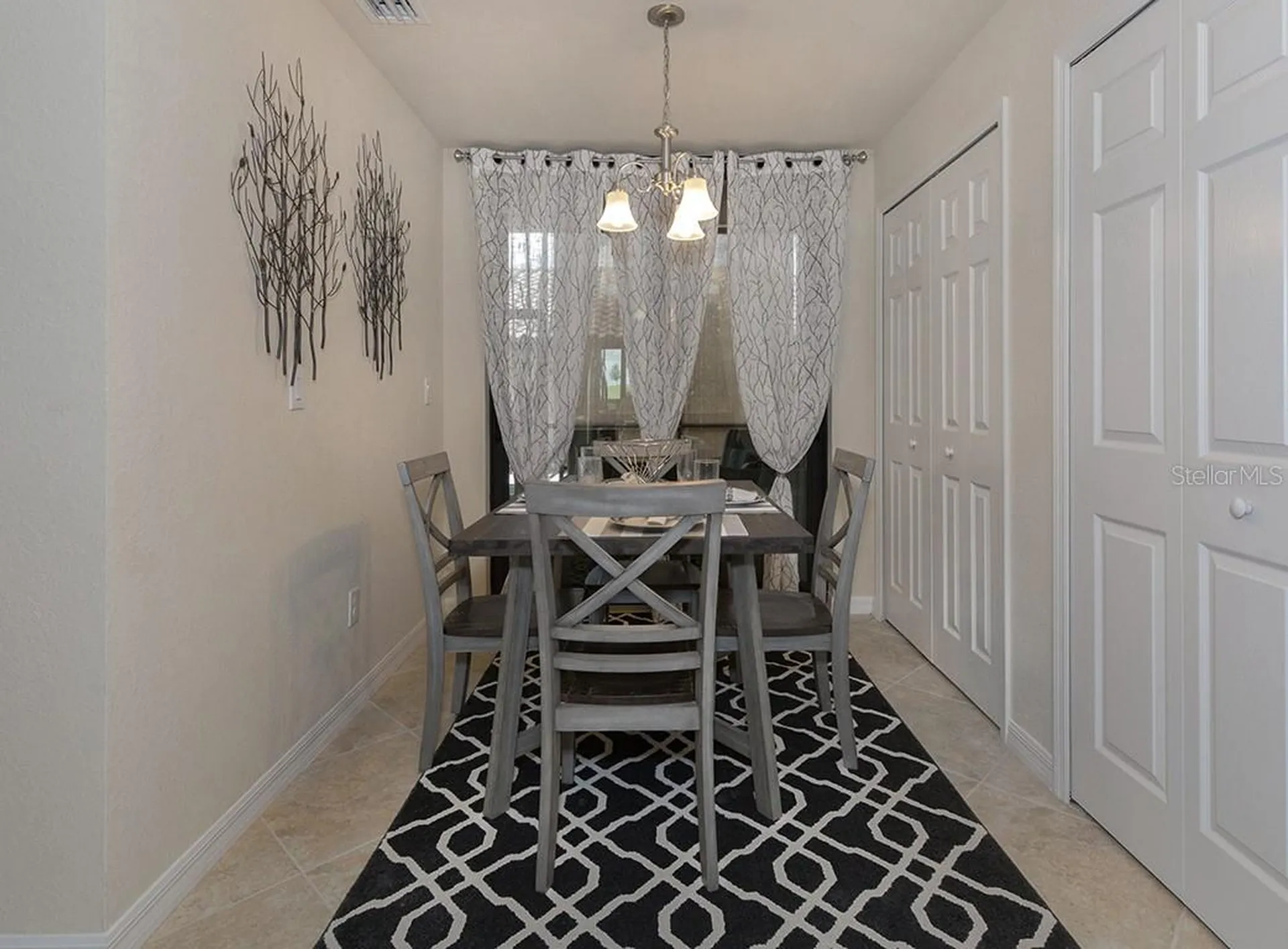 5528 Palmer Circle Lakewood Ranch FL 34211