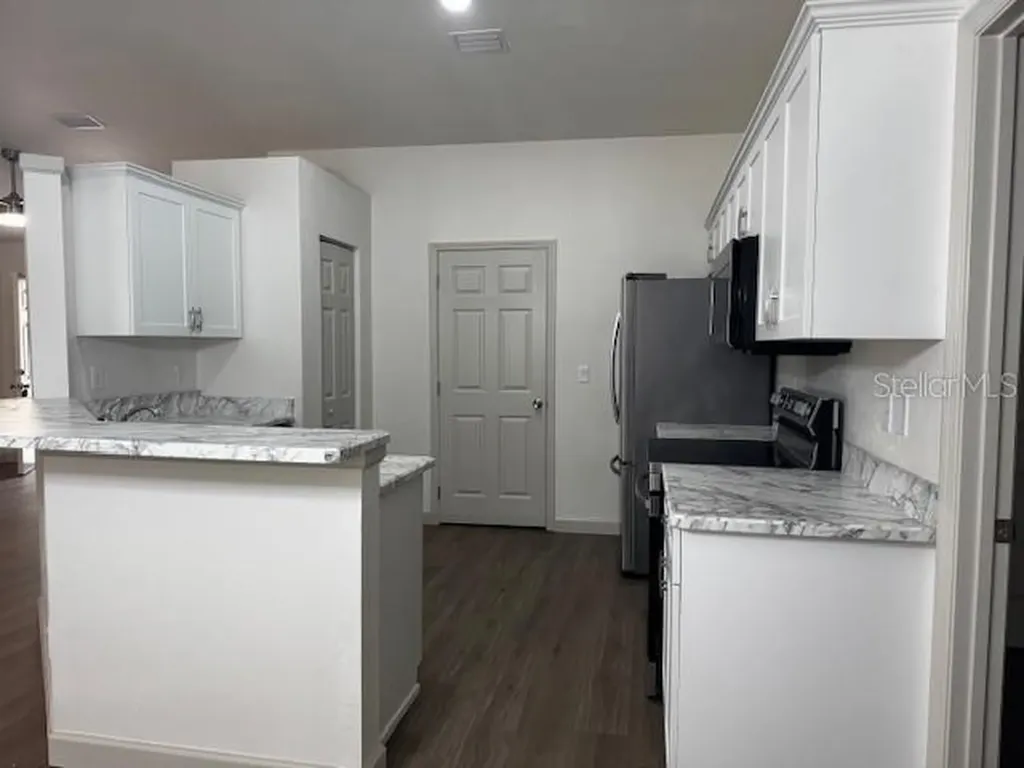 76 Fisher Way Trail Ocklawaha FL 32179