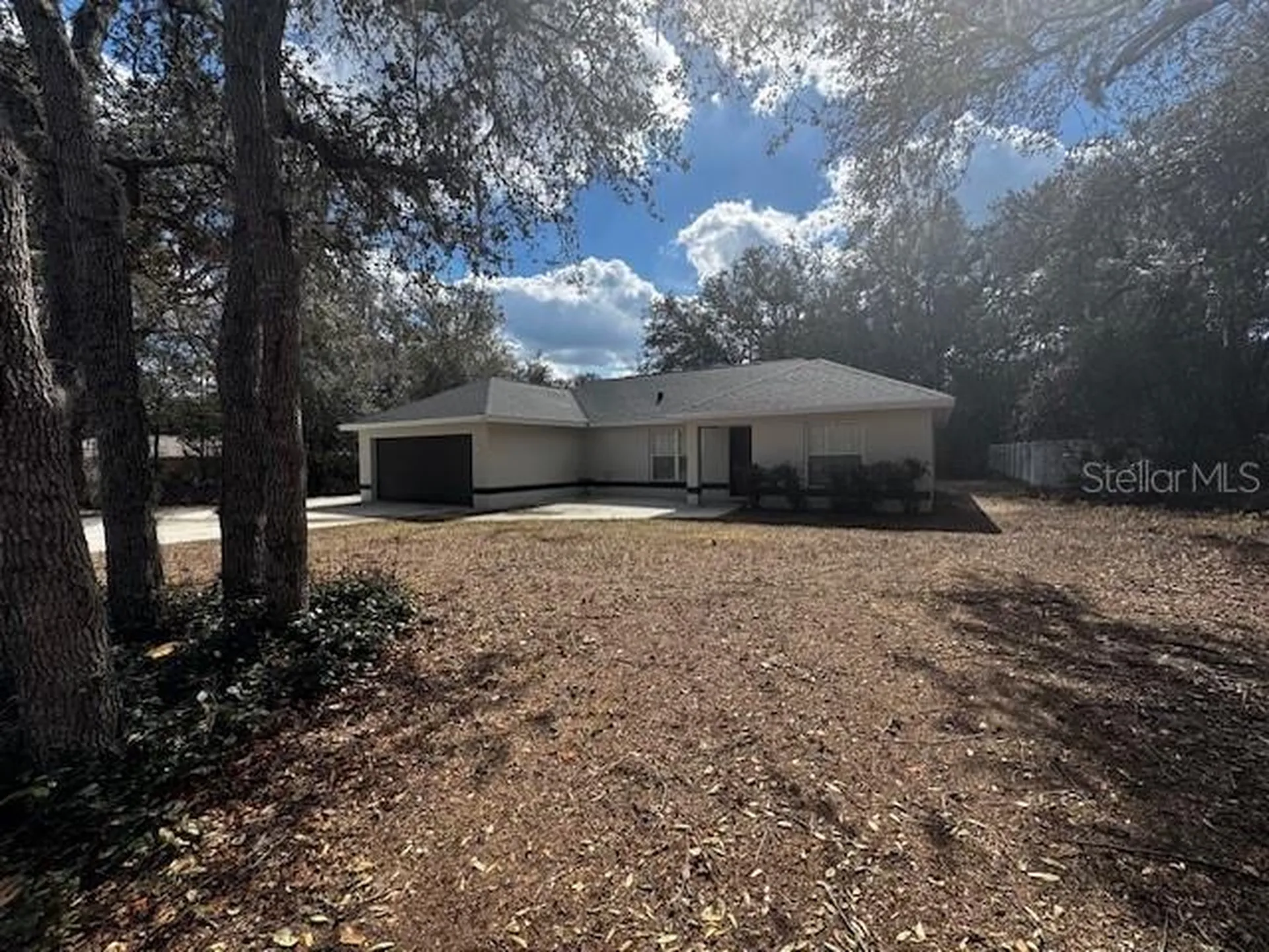 76 Fisher Way Trail Ocklawaha FL 32179