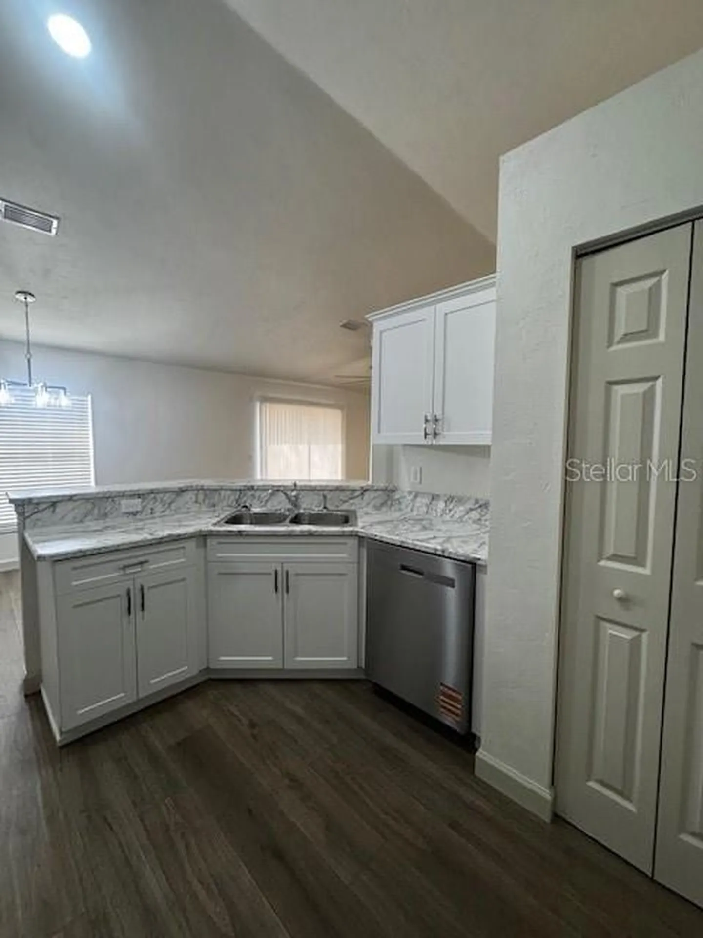76 Fisher Way Trail Ocklawaha FL 32179
