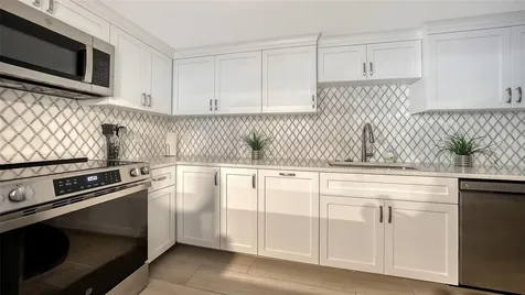 6275 Midnight Pass Road Sarasota FL 34242