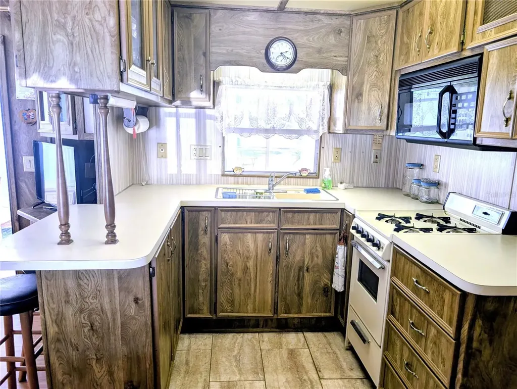 3300 26th Avenue E Bradenton FL 34208