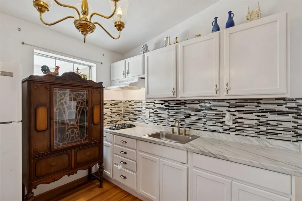 2334 N Hiawassee Road Apopka FL 32703