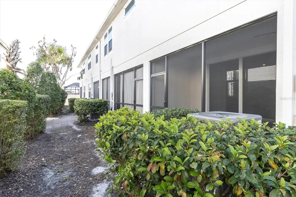 19421 Monarch Wind Way Lutz FL 33558
