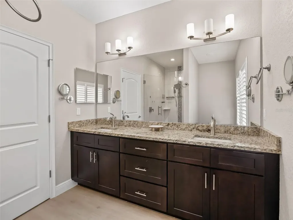 12560 NE 49th Drive Oxford FL 34484
