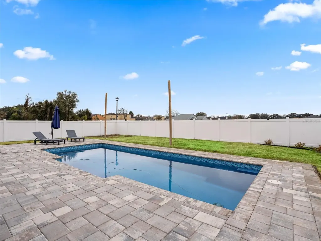 12560 NE 49th Drive Oxford FL 34484