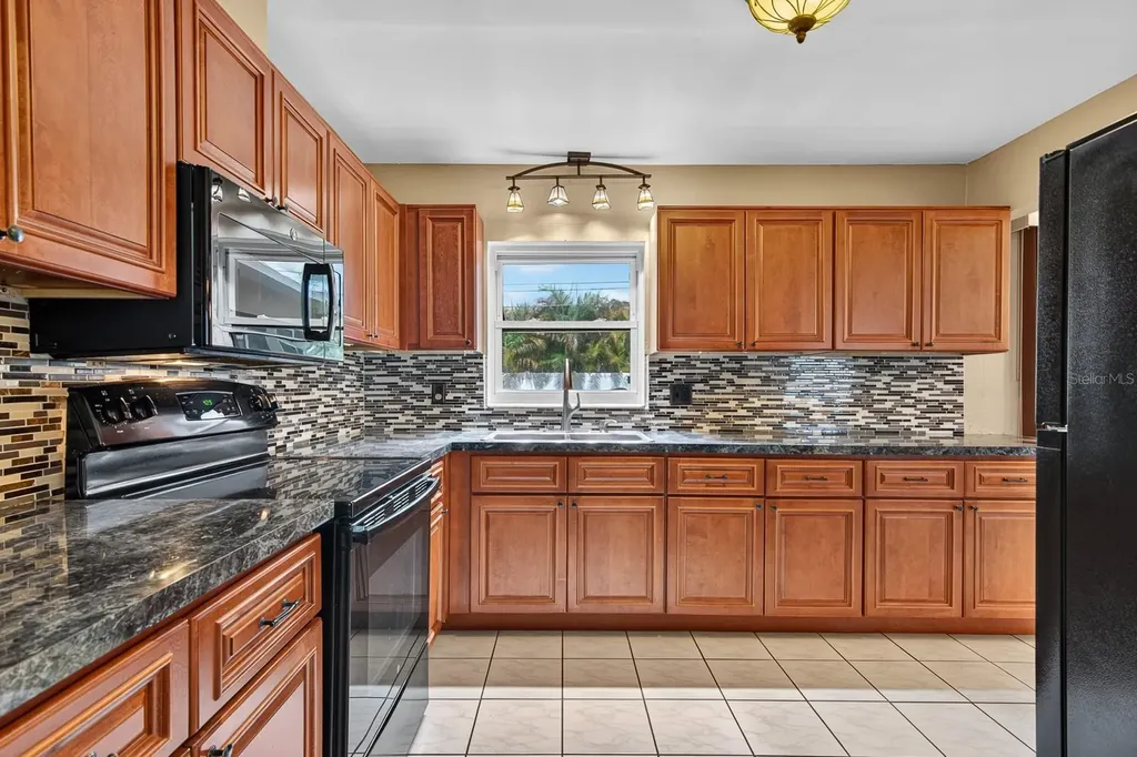 1901 Winchester Road N St Petersburg FL 33710