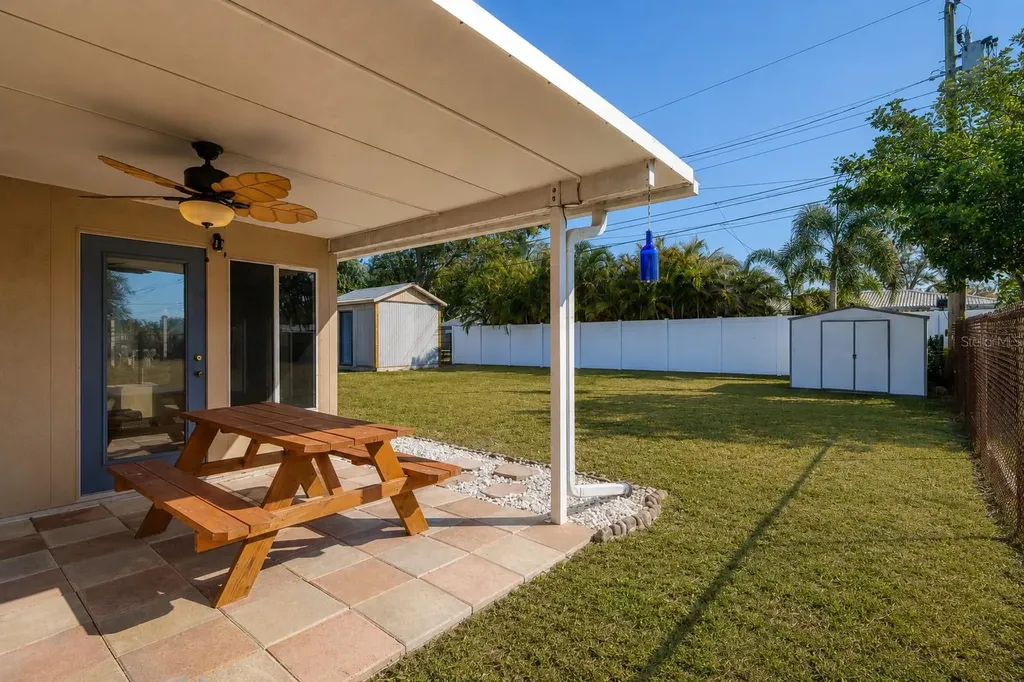1901 Winchester Road N St Petersburg FL 33710