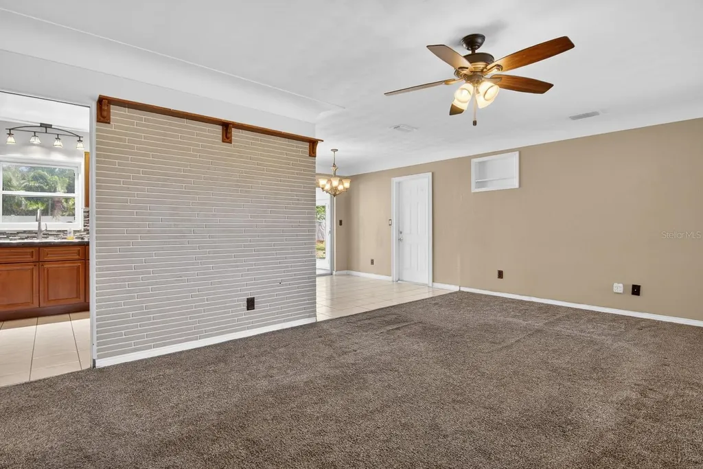 1901 Winchester Road N St Petersburg FL 33710