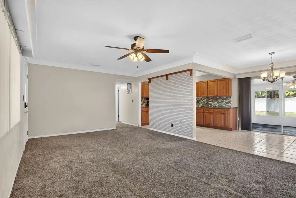 1901 Winchester Road N St Petersburg FL 33710