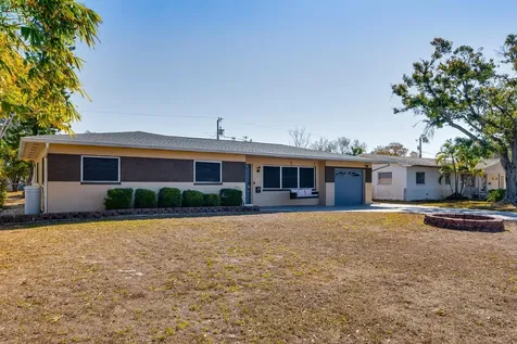 1901 Winchester Road N St Petersburg FL 33710