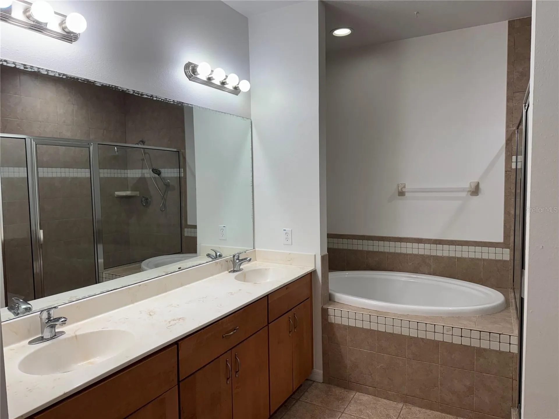 21007 Sunpoint Way Lutz FL 33558