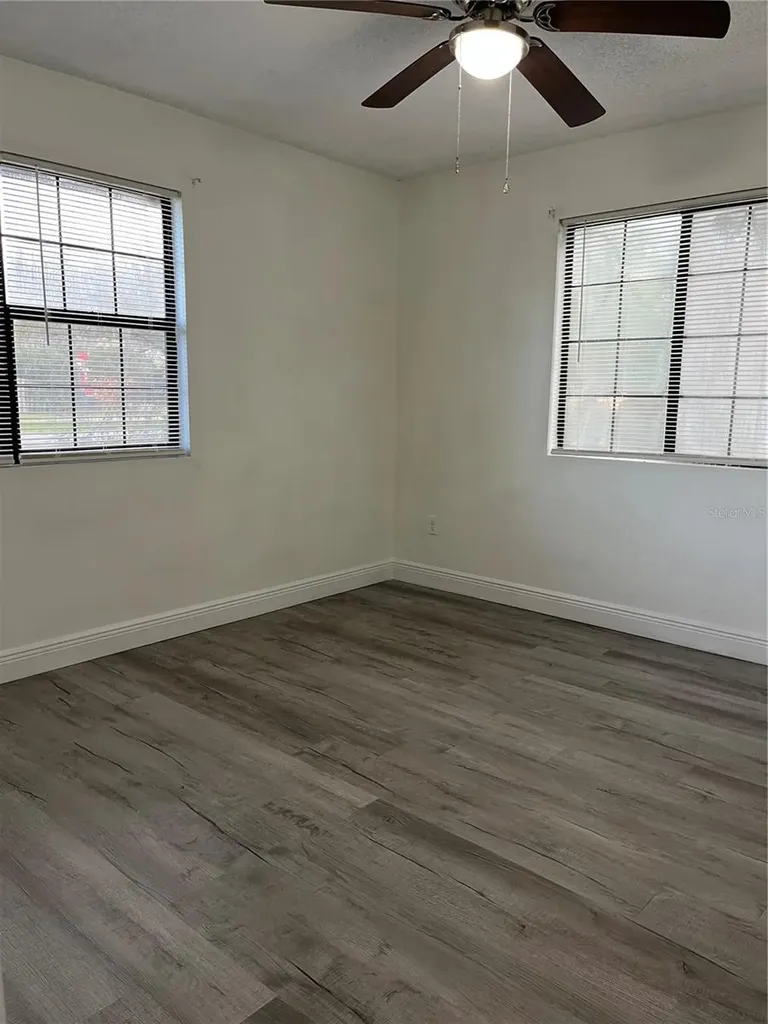 512 Stallings Avenue Deltona FL 32738