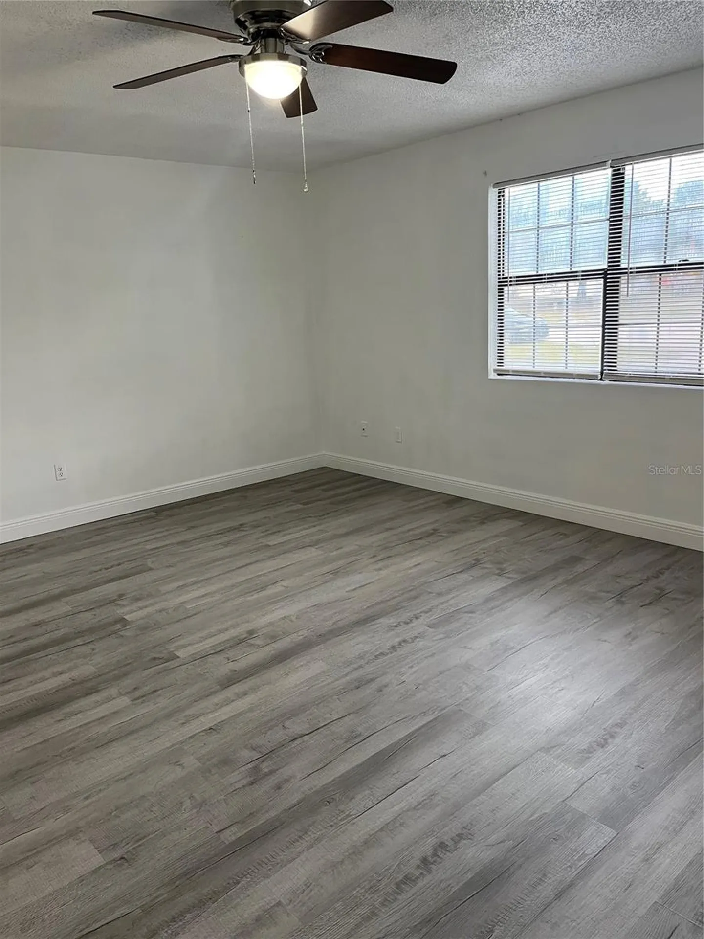 512 Stallings Avenue Deltona FL 32738