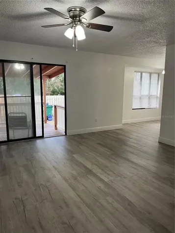 512 Stallings Avenue Deltona FL 32738