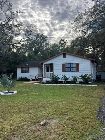 512 Stallings Avenue Deltona FL 32738