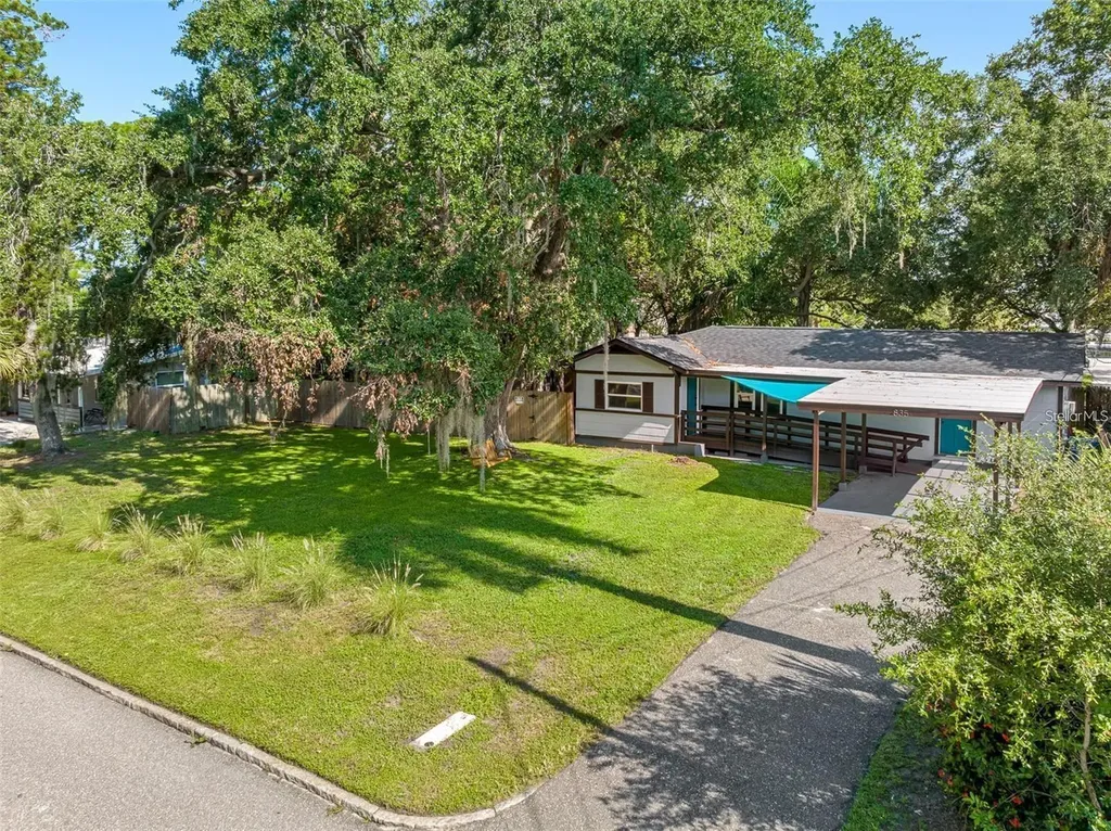 835 35th Avenue S St Petersburg FL 33705