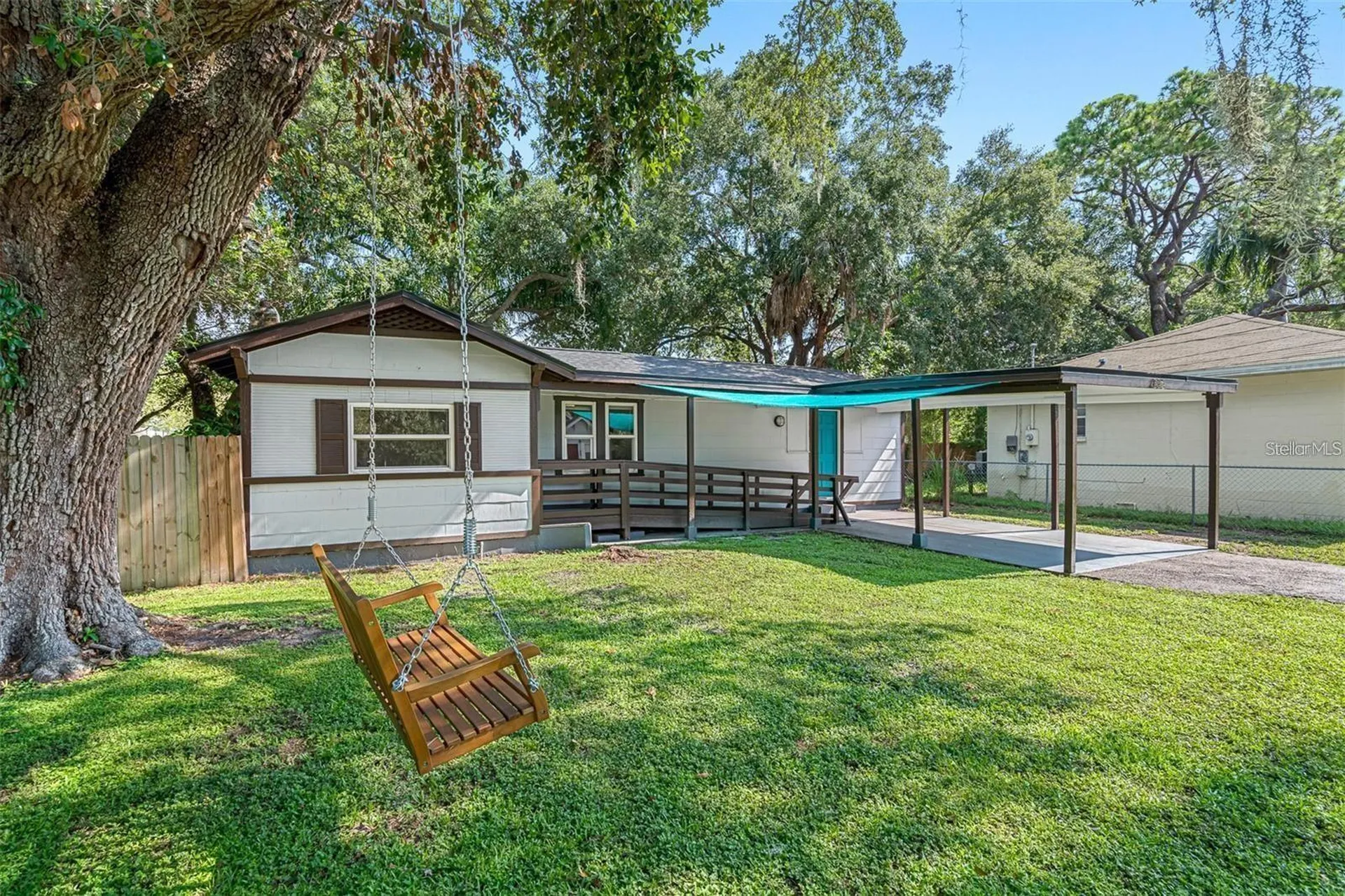 835 35th Avenue S St Petersburg FL 33705