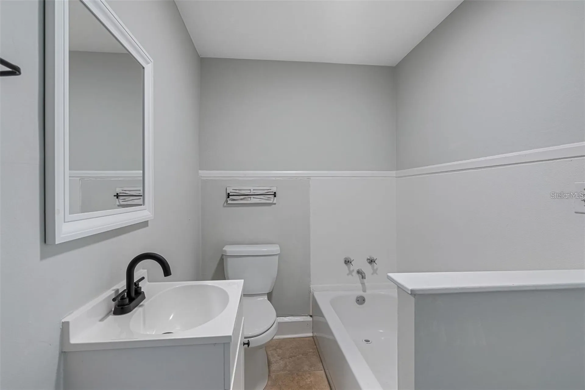 835 35th Avenue S St Petersburg FL 33705