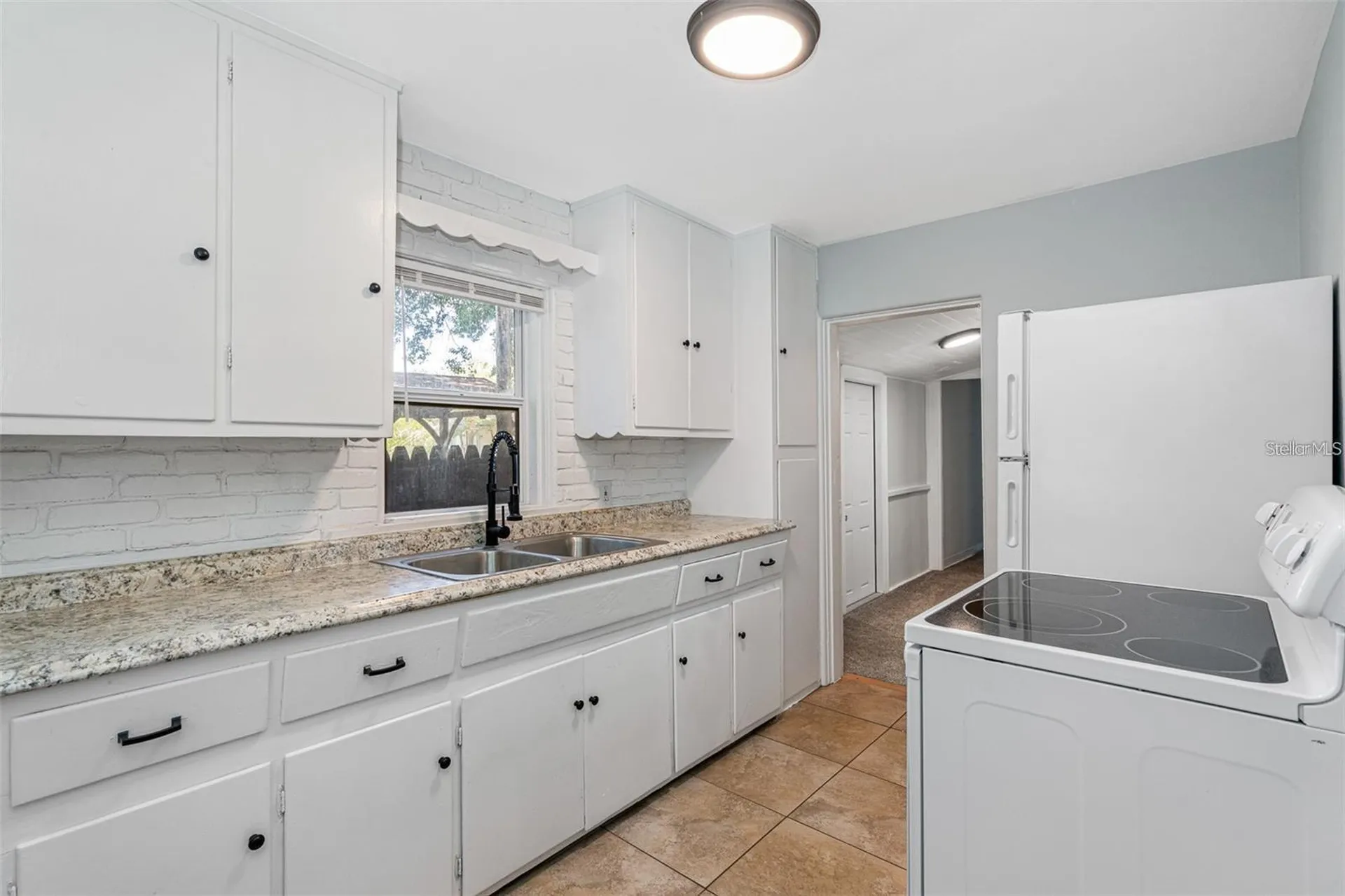 835 35th Avenue S St Petersburg FL 33705