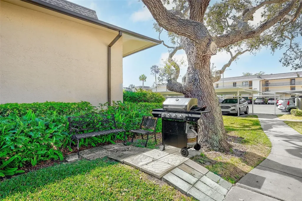 12300 Vonn Road Largo FL 33774