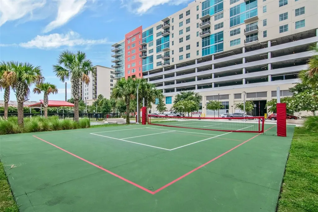 1120 E Kennedy Boulevard Tampa FL 33602