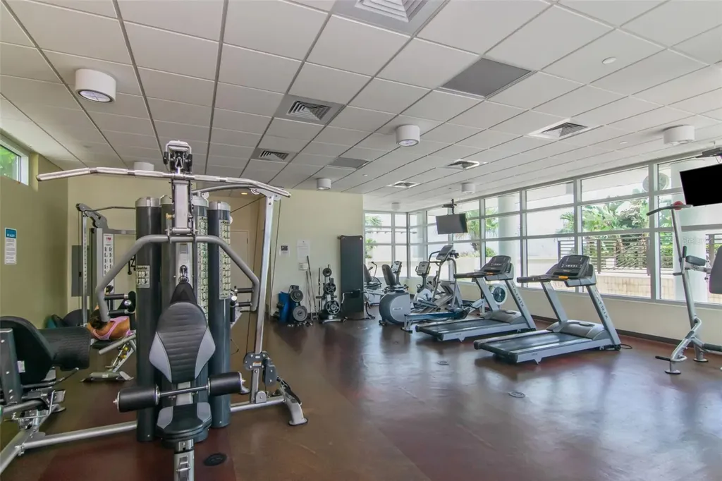 1120 E Kennedy Boulevard Tampa FL 33602