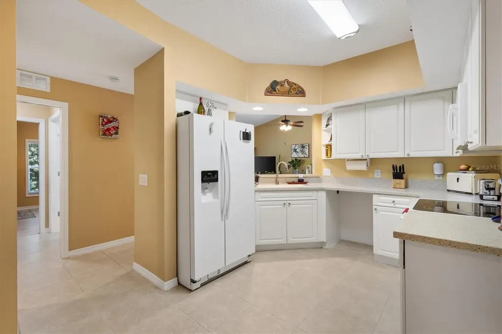 5415 Admiral Way Oxford FL 34484